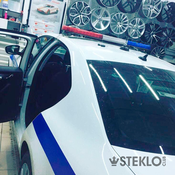 Тонировка задней полусферы Škoda Octavia - фото №2